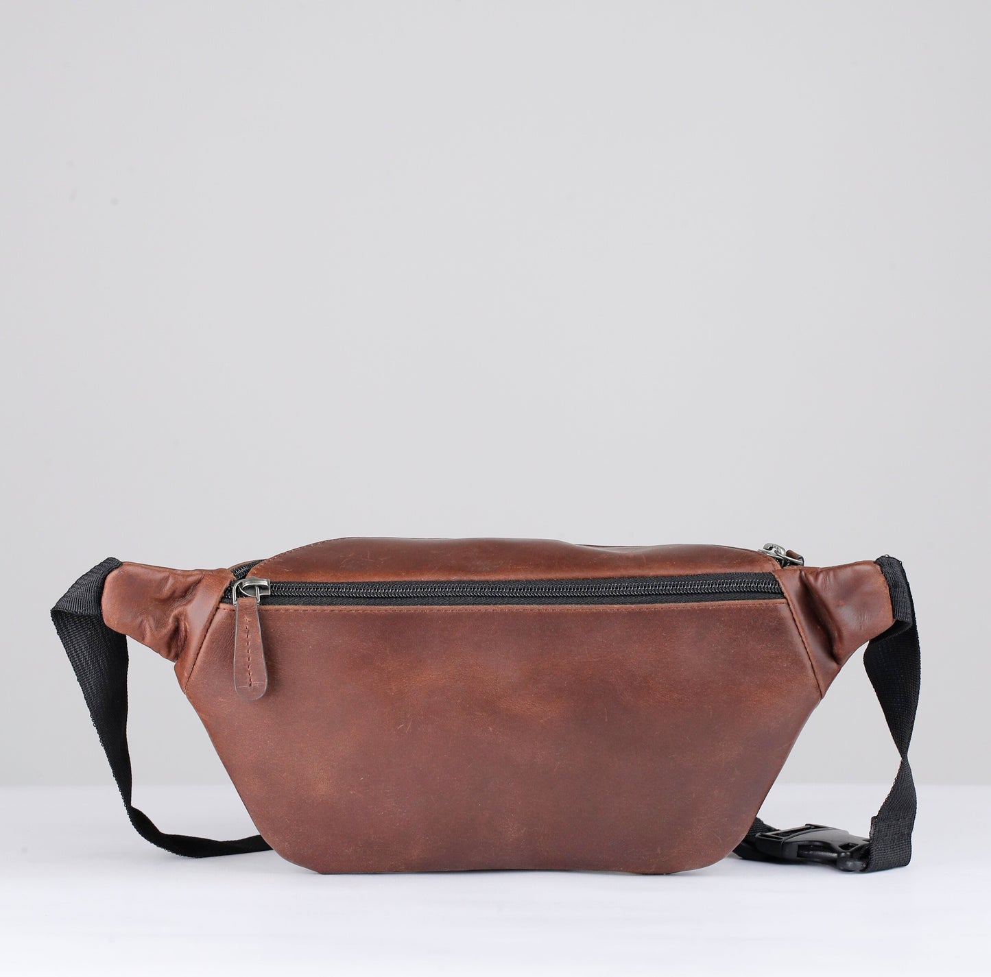 Titan- Crossbody