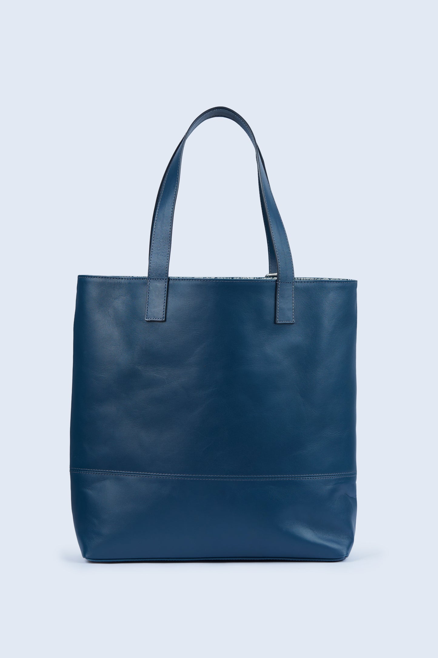 Carina - Tote