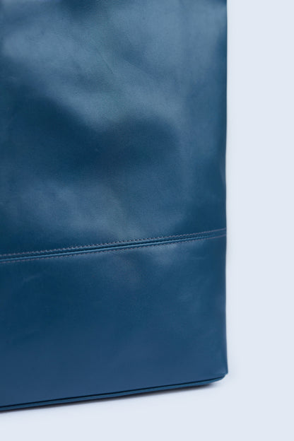 Carina - Tote