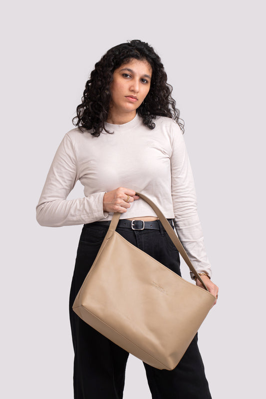 Taupe Taffy- tote
