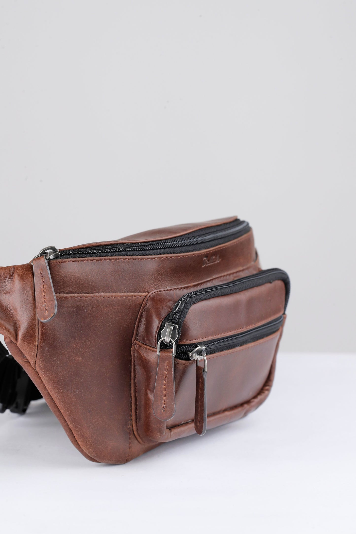 Titan- Crossbody