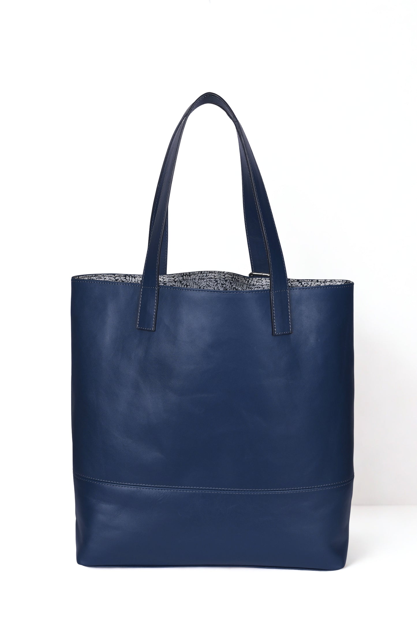 Carina - Tote