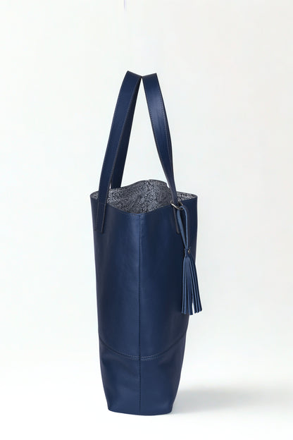 Carina - Tote